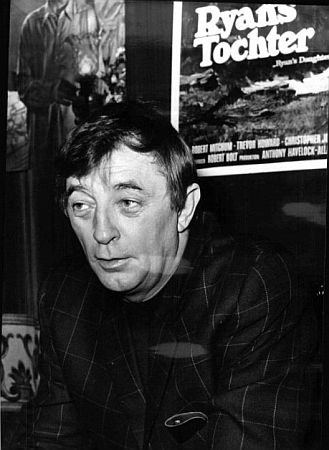 Robert Mitchum am 16. Januar 1971 im Wiener "Hotel-Imperial"; Foto mit freundlicher Genehmigung der �sterreichischen Nationalbibliothek (�NNB); Urheber/Autor: Ungenannt / Copyright �NB/Wien; Bildarchiv Austria (Inventarnummer FO400237/03)