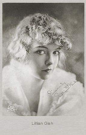 Lillian Gish, fotografiert von Albert Witzel (18791929); Quelle: cyranos.ch; Lizenz: gemeinfrei