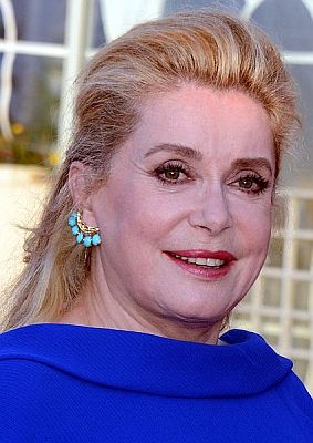 Catherine Deneuve 2013 beim Filmfestival in Cabourg; Quelle: Wikimedia Commons; Urheber: Georges Biard;  Lizenz CC-BY-SA 3.0