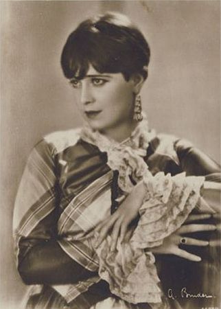 Valerie Boothby vor 1929; Urheber bzw. Nutzungsrechtinhaber: Alexander Binder) (1888 – 1929); Quelle: Wikipedia