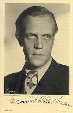 Claus Clausen auf einem Foto von Alexander Binder (1888 – 1929); Quelle: cyranos.ch; Lizenz: gemeinfrei
