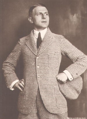 Reinhold (Reginald) Pasch vor 1929; Urheberr: Alexander Binder (1888–1929); Quelle: Wikipedia; Photochemie-Karte; Lizenz: gemeinfrei