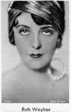 Ruth Weyer vor 1929; Urheber: Alexander Binder (18881929); Quelle: www.virtual-history.com; Lizenz: gemeinfrei