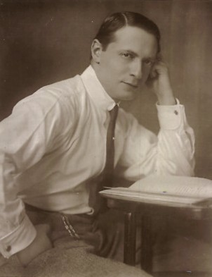 Hermann Wlach um 1920; Urheberr: Alexander Binder (18881929); Quelle: Wikimedia Commons; Photochemie-Karte Nr. 152; Lizenz: gemeinfrei