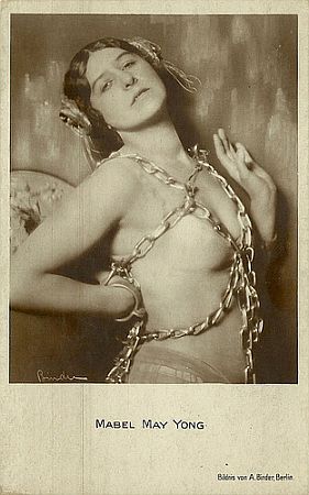 Mabel May-Yong vor 1929; Urheber: Alexander Binder (1888–1929); Quelle: cyranos.ch; Collection: Didier Hanson; Lizenz: gemeinfrei