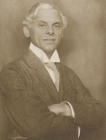 Bruno Ziener ca. 1917; Urheber: Alexander Binder (18881929); Quelle: Wikipedia; Ausschnitt Photochemie-Karte Nr. 1335; Lizenz: gemeinfrei