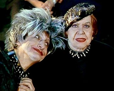 "Die Spur führt ins Verderben": Szenenfoto mit Brigitte Mira (rechts); mit freundlicher Genehmigung von Pidax Film, welche den Thriller am 5. Februar 2026 auf DVD herausbrachte