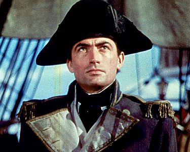 "Des Knigs Admiral": Szenenfoto mit Gregory Peck als Horatio Hornblower; mit freundlicher Genehmigung von "Pidax Film", welche das Abenteuer Anfang September 2022 auf DVD herausbrachte.