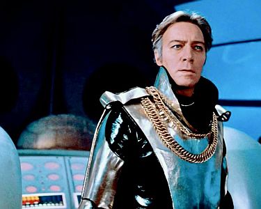 "Starcrash": Szenenfoto mit Christopher Plummer; mit freundlicher Genehmigung von Pidax Film, welche das  Science-Fiction-Abenteuer am 25. September 2025 auf DVD herausbrachte.