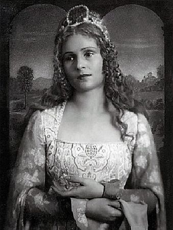 Nora Gregor als "Desdemona", 1935 fotografiert von Franz Xaver Setzer (1886-1939); Quelle: Wikimedia Commons; Lizenz: gemeinfrei