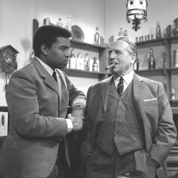 Roberto Blanco mit Robert Meyn in "Mohrenwäsche (1966);  Foto mit freundlicher Genehmigung von SWR Media Services; Copyright SWR