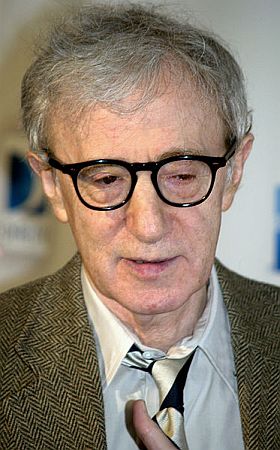Woody Allen 2009 anlässlich der Premiere seines Films "Whatever Works" beim "Tribeca Film Festival" in New York; Urheber: David Shankbone; Lizenz: CC-BY-SA-3.0; Quelle: David Shankbone / Wikipedia bzw. Wikimedia Commons