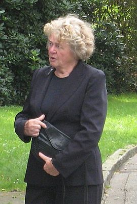 Ursula Hinrichs 2007 (Ausschnitt des Originalfotos); Urheber: Udo Grimberg; Lizenz: CC BY-SA 3.0 DE; Quelle: Wikimedia Commons