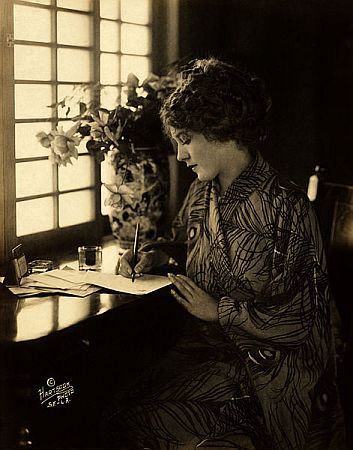 Mary Pickford auf einer Fotografie von Fred Hartsook (1876 – 1930); Quelle: Wikimedia Commons