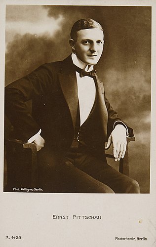 Ernst Pittschau fotografiert von Wilhelm Willinger (1879–1943); Quelle: Dr. Heinz P. Adamek, Neffe von Werner Pittschau; Lizenz: gemeinfrei