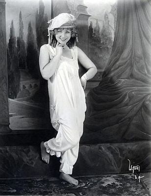 Elsa Wagner fotografiert vor 1929 von Albert Witzel (18791929); "Witzel Studios", Los Angeles; Quelle: Wikimedia Commons; Lizenz: gemeinfrei