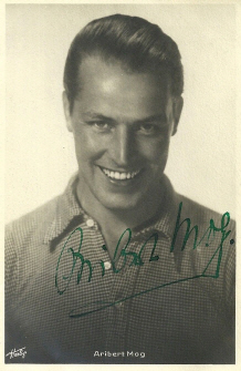 Der Schauspieler Aribert Mog; Urheber: Gregory Harlip (? – 1945); Quelle: www.cyranos.ch