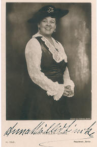Anna Müller-Lincke vor 1929; Urheber: Alexander Binder (1888–1929); Quelle: www.cyranos.ch; Lizenz: gemeinfrei