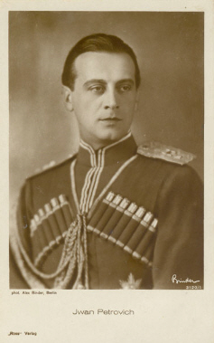 Iván Petrovich vor 1929 (Ross-Karte Nr. 3120/1); Urheber bzw. Nutzungsrechtinhaber: Alexander Binder (1888 – 1929); Quelle: www.cyranos.ch
