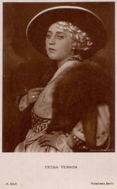 Hedda Vernon vor 1929; Urheberr: Alexander Binder (18881929); Quelle: www.cyranos.ch; Lizenz: gemeinfrei
