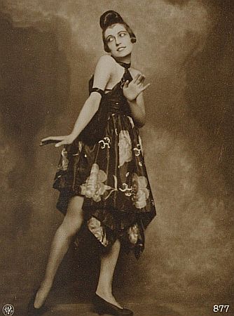 Grit Hegesa, um 1918 fotografiert von Nicola Perscheid1 (18641930); Quelle: Wikimedia Commons; Lizenz: gemeinfrei