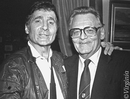 Freddy Quinn 1984 mit seinem guten Freund Ernst Bader (1914 – 1999), unter anderem Texter der Freddy-Lieder "Heimweh" und "100 Mann und ein Befehl"; Copyright Virginia Shue