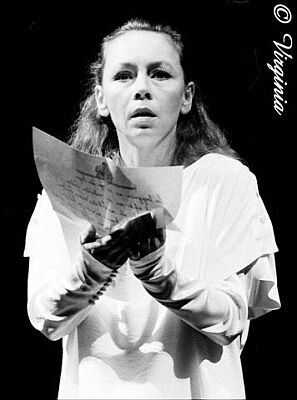 Jutta Hoffmann in "Macbeth"; Copyright Virginia Shue