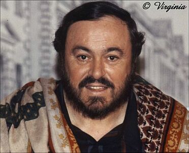 Luciano Pavarotti 03