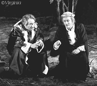 Helmuth Lohner bei den Salzburger Festspielen 1980 als Jacques in "Shakespeares "Wie es euch gefällt" mit Romuald Pekny (Der Herzog in der Verbannung)