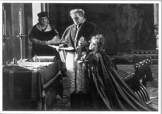 Liane Haid als Lucrezia Borgia und Albert Bassermann als Papst Alexander VI. (Rodrigo Borgia) in dem Stummfilm "Lucrezia Borgia" von Richard Oswald ("Oswald-Film", 1922); Quelle: Deutsche Fotothek, (file: df_pos-2006-a_0000904) aus "Vom Werden deutscher Filmkunst/1. Teil: Der stumme Film" von Dr. Oskar Kalbus (Berlin 1935, S. 53) bzw. Bilder aus dem Sammelwerk Nr. 10/Ross-Verlag 1919/1920; Copyright SLUB Dresden/Deutsche Fotothek; Urheber: Unbekannter Fotograf; Quelle: www.deutschefotothek.de; Genehmigung zur Ver�ffentlichung: 30.03.2017