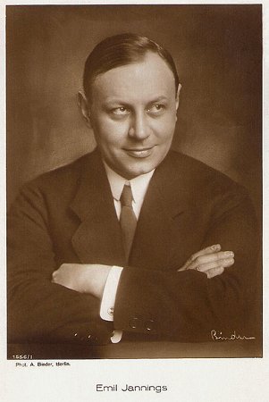 Emil Jannings vor 1929; Urheber bzw. Nutzungsrechtinhaber: Alexander Binder (18881929); Quelle: filmstarpostcards.blogspot.de bzw. www.flickr.com; Ross-Karte Nr. 1556/1