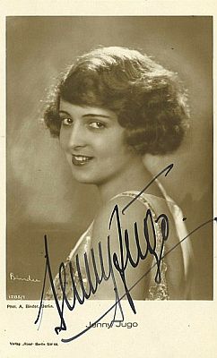 Jenny Jugo etwa 1928; Urheber: Alexander Binder (18881929); Quelle: Wikimedia Commons; Lizenz: gemeinfrei