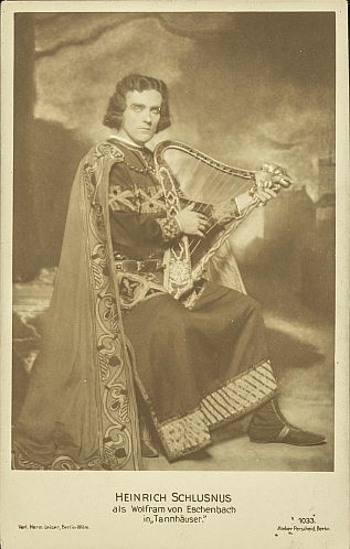 Heinrich Schlusnus 1919 als Wolfram von Eschenbach in "Tannh�user" von Richard Wagner; Urheber: Nicola Perscheid1) (1864�1930); Quelle: Deutsche Fotothek, (file: os_ub_0005536); Eigent�mer: "Universit�t Osnabr�ck", Sammlung Prof. Dr. Sabine Giesbrecht;Lizenz: CC BY-SA 4.0