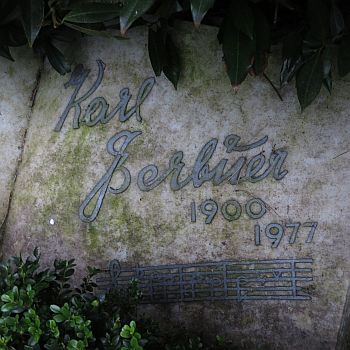 Grabstelle von Karl Berbuer auf dem Klner Sdfriedhof; Copyright Wilfried Paqu