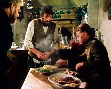"Tarabas": Szenenfoto mit Günter Mack (Mitte) und Helmuth Lohner; mit freundlicher Genehmigung von Pidax-Film, welche die Produktion Ende Dezember 2013 auf DVD herausbrachte.