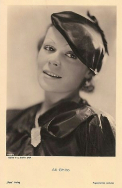 Ali Ghito fotografiert von Yva1(Else Ernestine Neuländer-Simon) (1900 -1942); Quelle: www.cyranos.ch; Lizenz (gemeinfrei) 