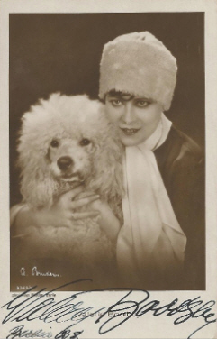 Valerie Boothby vor 1929; Urheber: Alexander Binder (18881929); Quelle: www.cyranos.ch: Lizenz: gemeinfrei
