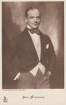 Paul Heidemann ca. 1920 auf einer Fotografie von Nicola Perscheid2) (1864  1930); Quelle: Wikimedia Commons; Lizenz: gemeinfrei