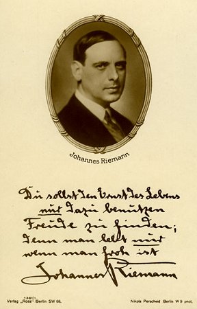Johannes Riemann: Urheber des Fotos: Nicola Perscheid (1864 – 1930); Quelle: www.virtual-history.com