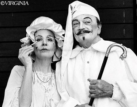 Eva-Ingeborg Scholz mit Joachim Rake in "George Dandin" von Molire; (Tourneetheater 1985), Copyright Virginia Shue
